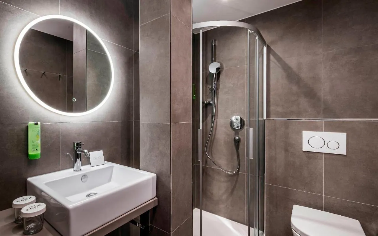 Boutique Hotel Zach Innsbruck 3*,  Austria