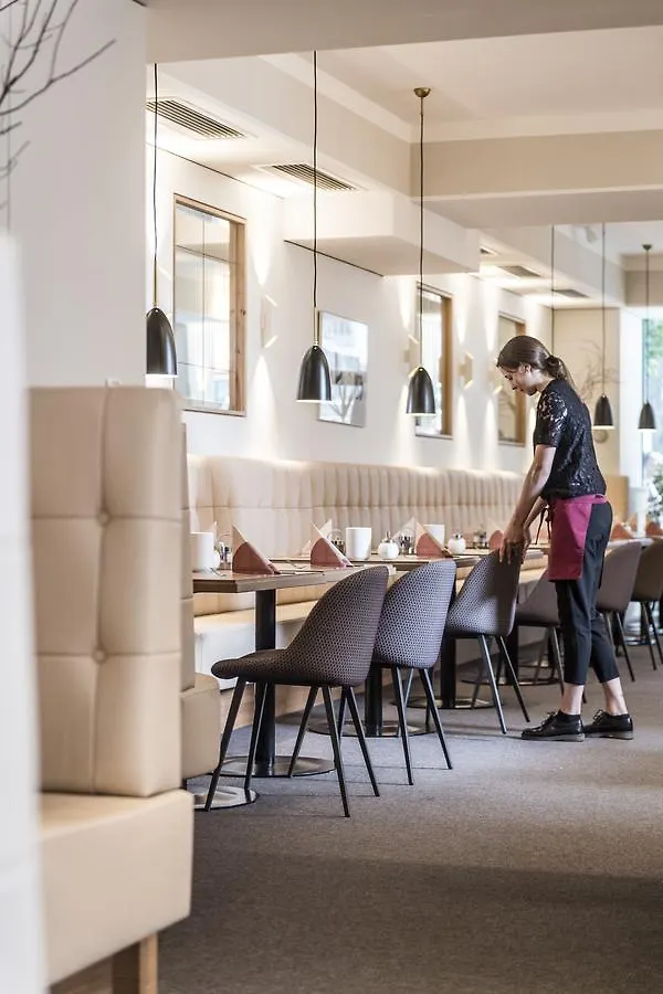Hotel Zach Innsbruck 3*,