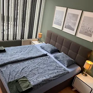 Mischa Apartment